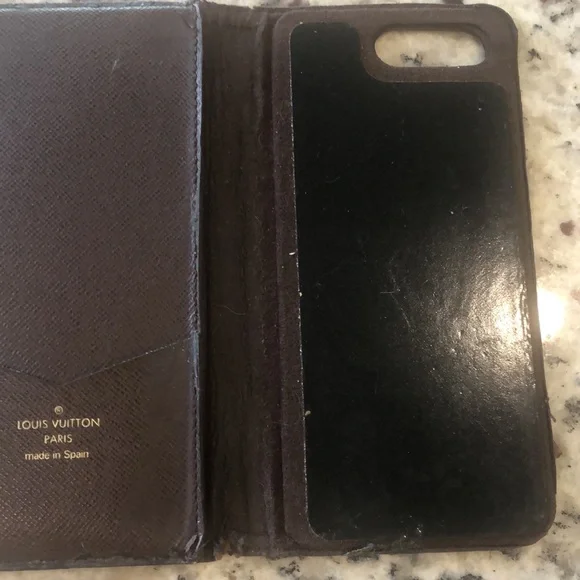 🎉🎉🎉HOST PICK 🎉🎉🎉 Authentic Louis Vuitton Paris Folio MNG 7+/8+ IPhone Case